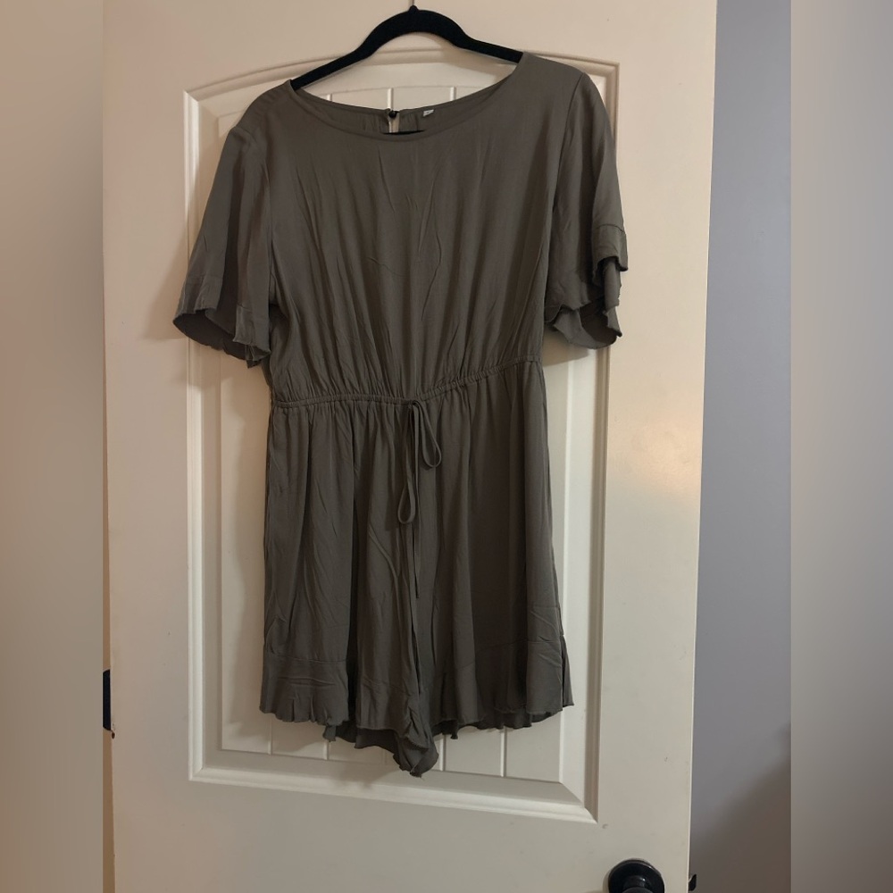 New bought from boutique never wore.